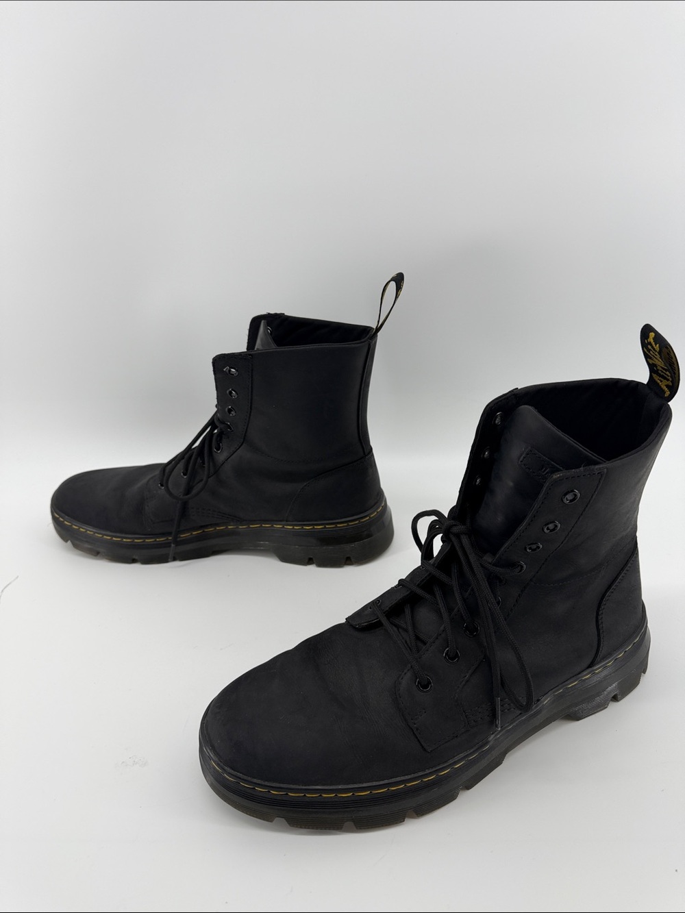 Dr. Martens Combs Boot in Black 13 MENS S61 - Picture 2 of 8
